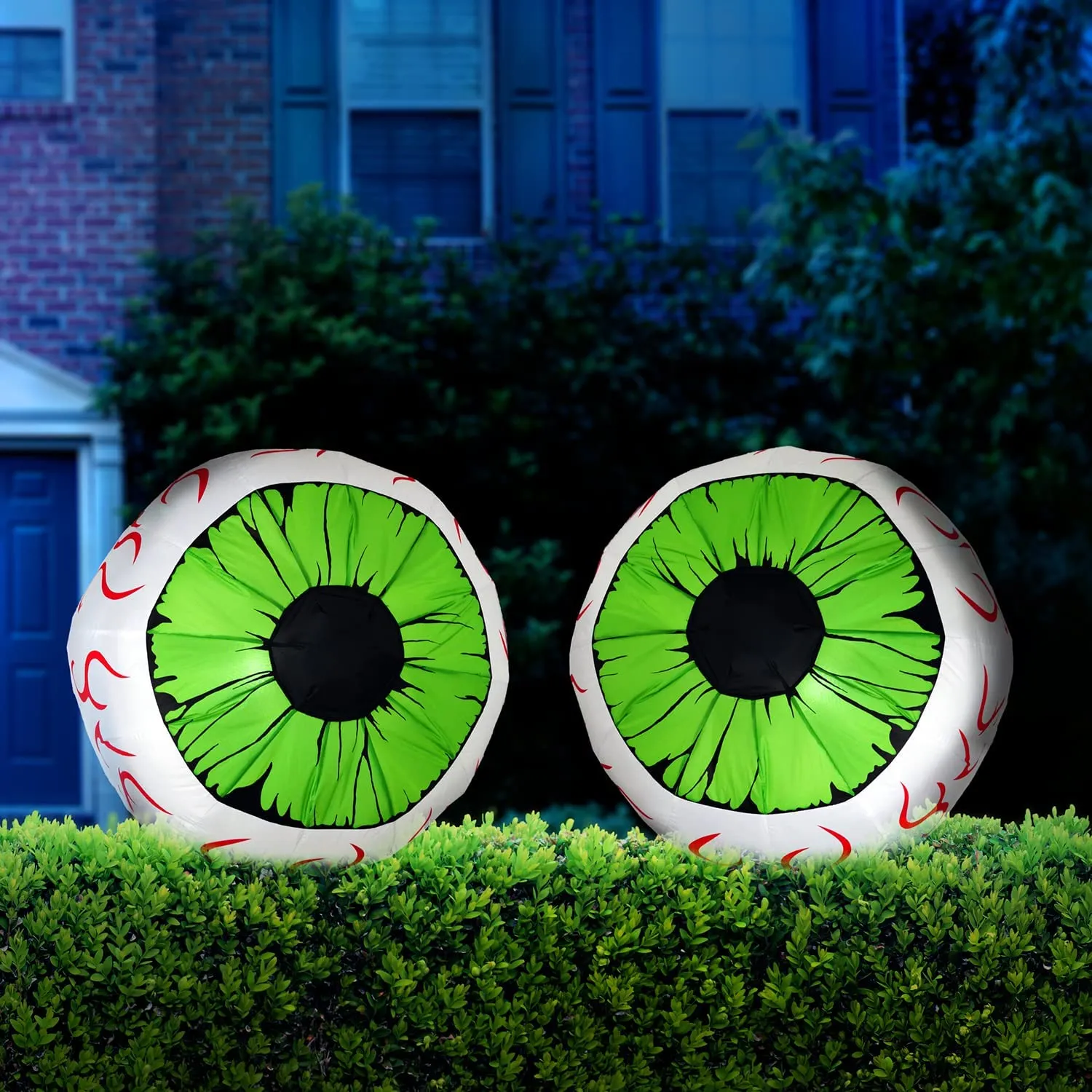 Joiedomi 2pcs Inflatable LED Green Eyeball Decorations - Halloween Decorations